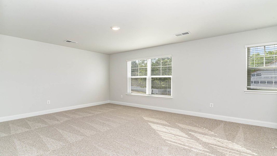 Representative unfurnished interior of a home built from the HARBOR OAK by D.R. Horton in Haven View, Murrells Inlet (Image 33).