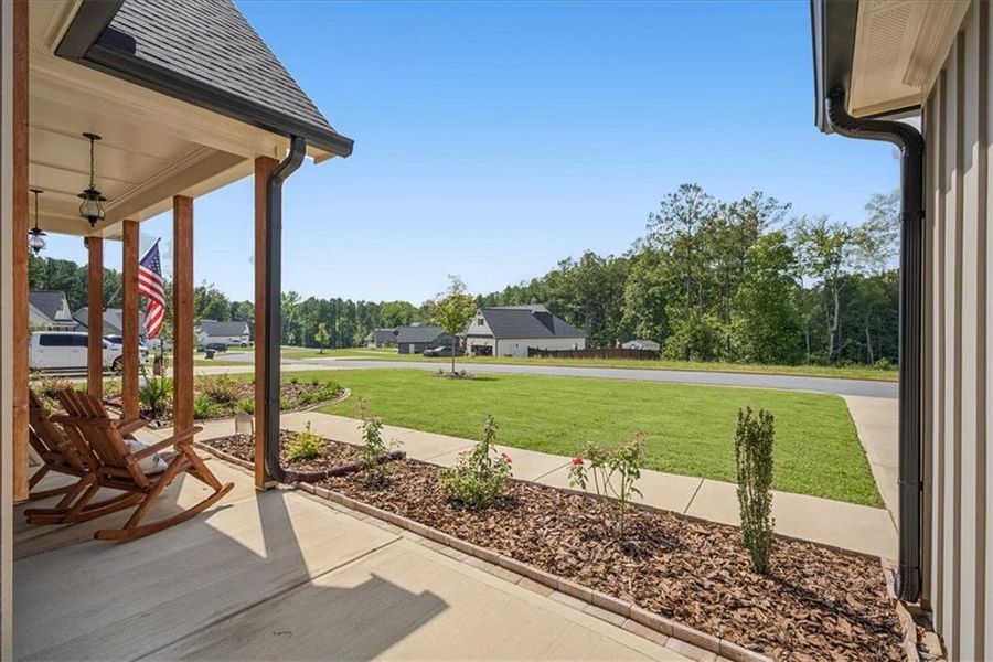 Exterior details and patio area of a home in , Rockmart (Image 41).