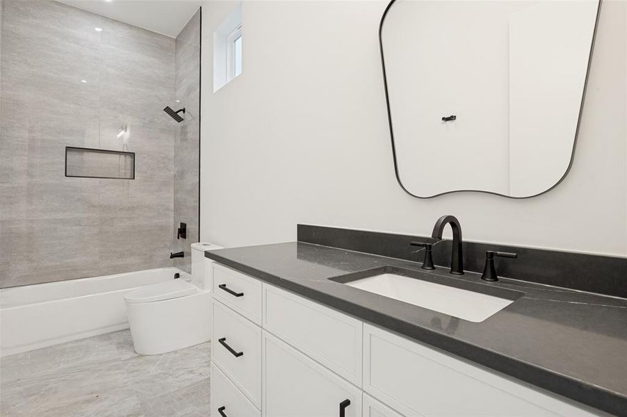 Furnished interior view inside a new home in , Dallas (Image 31).