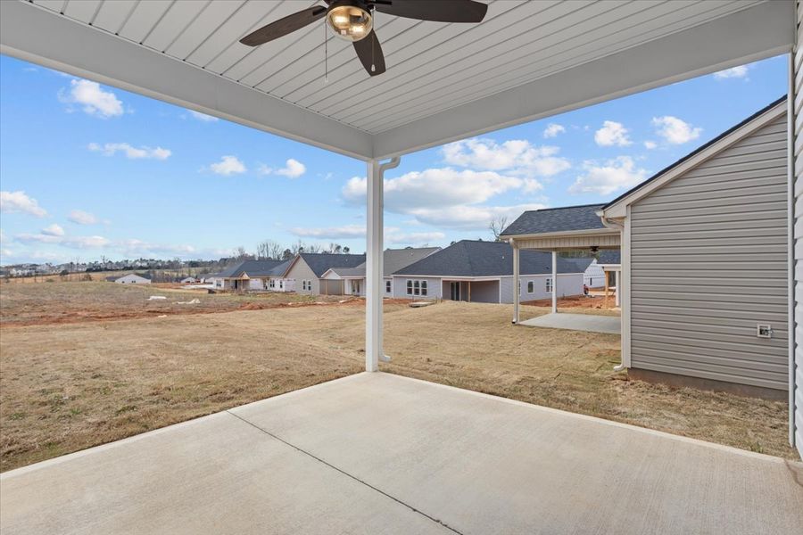 Representative exterior details of a home built from the Ellison by Enchanted Homes in Hampshire Heights, Moore (Image 21).