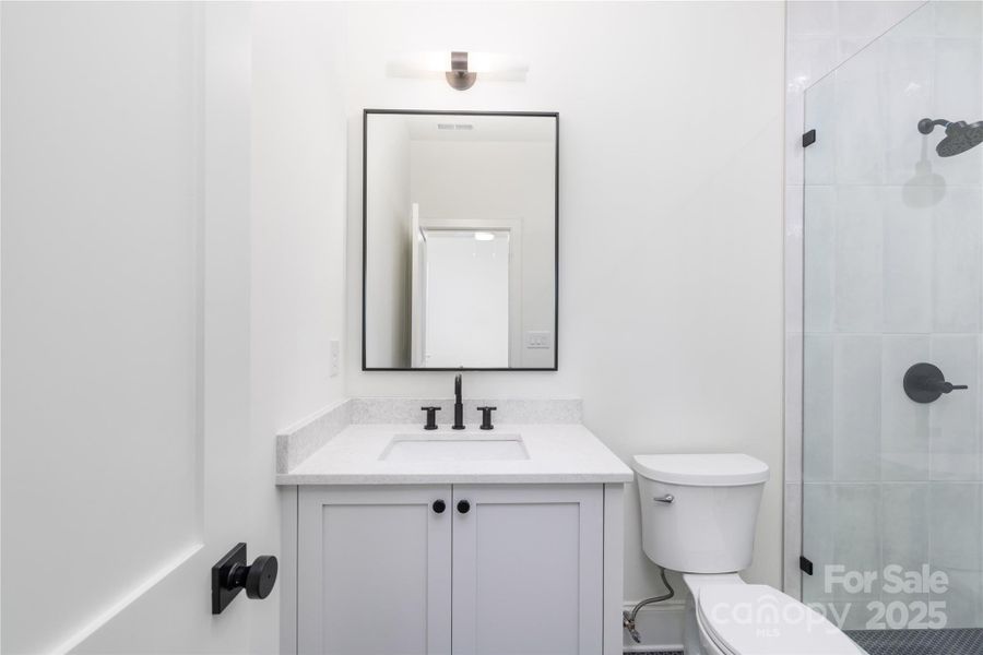 Image 27 of a home in .