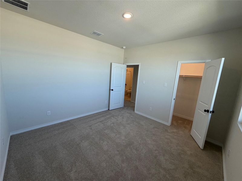 Spacious, unfurnished interior of a new home in Lariat, Liberty Hill (Image 23). Spacious, unfurnished interior of a new home in Lariat, Liberty Hill (Image 23).