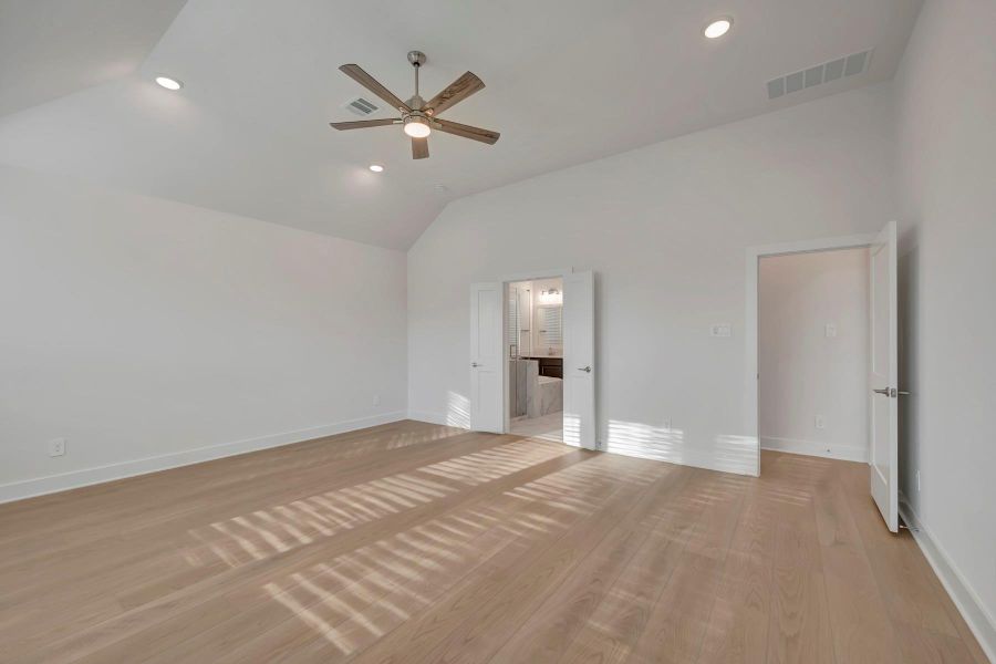 Spacious, unfurnished interior of a new home in The Oaks on 6th Street, Magnolia (Image 18).