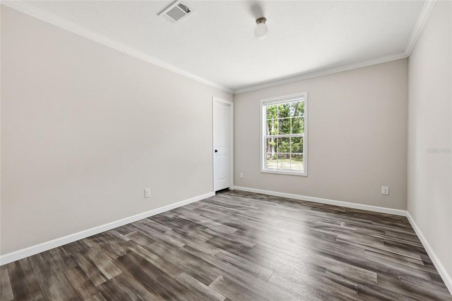 Spacious, unfurnished interior of a new home in , Fort White (Image 21).