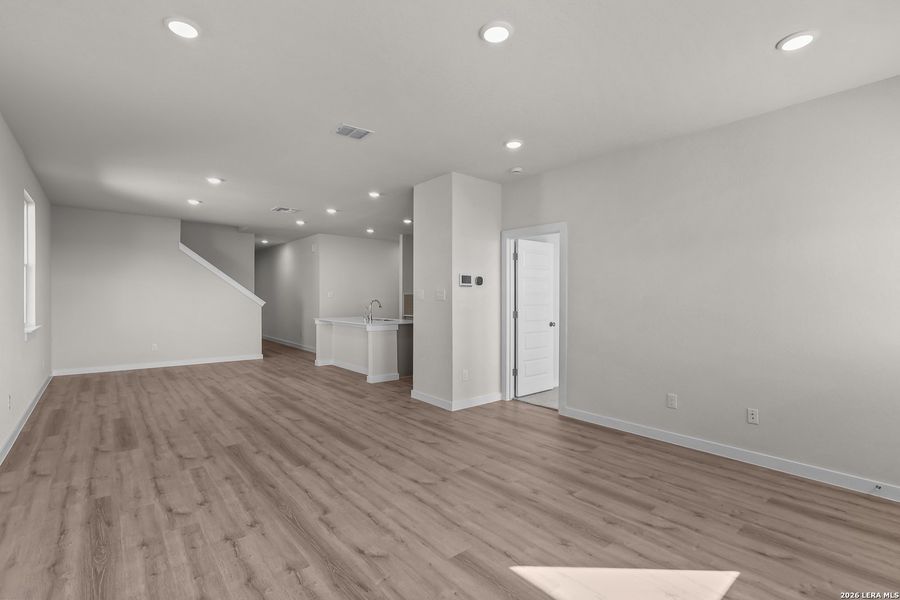 Spacious, unfurnished interior of a new home in Garden Grove, San Antonio (Image 27). Spacious, unfurnished interior of a new home in Garden Grove, San Antonio (Image 27).