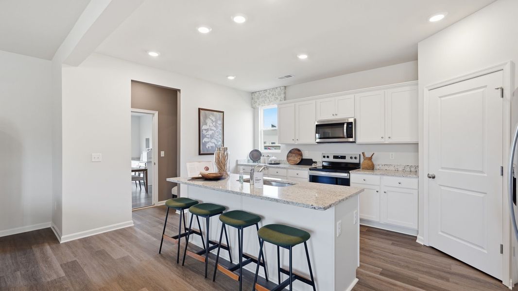 Furnished interior view inside a new home in Altama, Brunswick (Image 4).