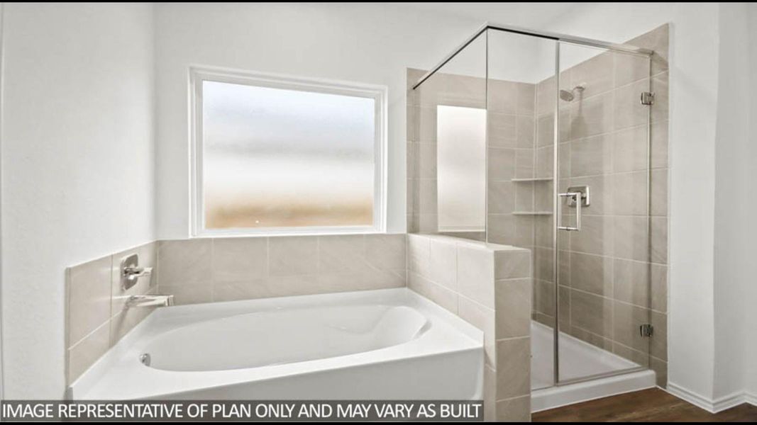 Furnished interior view inside a new home in Silverthorne, Conroe (Image 4). Furnished interior view inside a new home in Silverthorne, Conroe (Image 4).