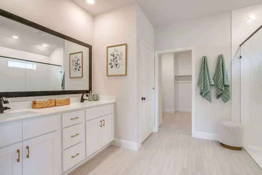 Furnished interior view inside a new home in Creekside, Royse City (Image 13).