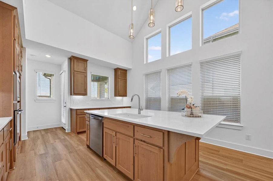 Furnished interior view inside a new home in Hillstead, Lavon (Image 10).