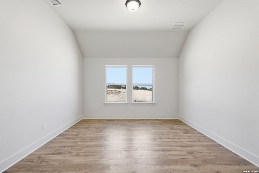 Spacious, unfurnished interior of a new home in Ladera - 50s, San Antonio (Image 27). Spacious, unfurnished interior of a new home in Ladera - 50s, San Antonio (Image 27).