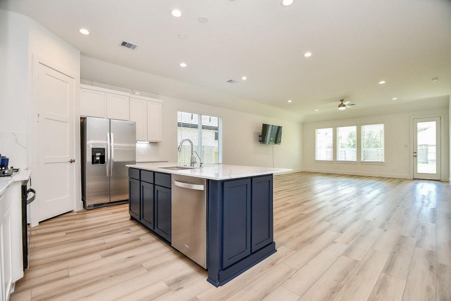 Furnished interior view inside a new home in Hills of Westlake, Conroe (Image 9). Furnished interior view inside a new home in Hills of Westlake, Conroe (Image 9).