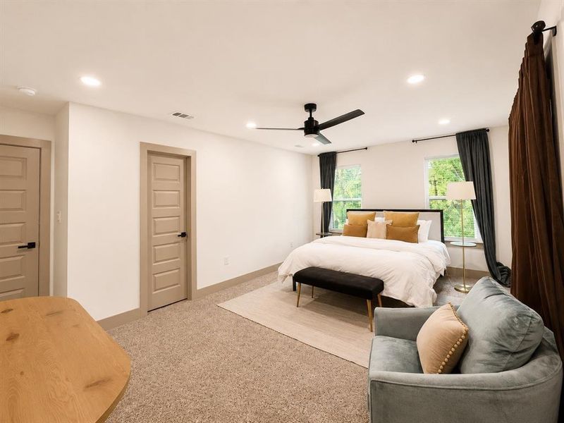 Furnished interior view inside a new home in , Dallas (Image 17).