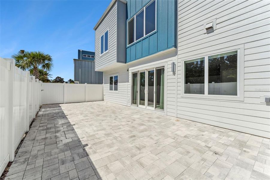 Front exterior of a new home in , Kissimmee, FL, highlighting curb appeal (Image 18).