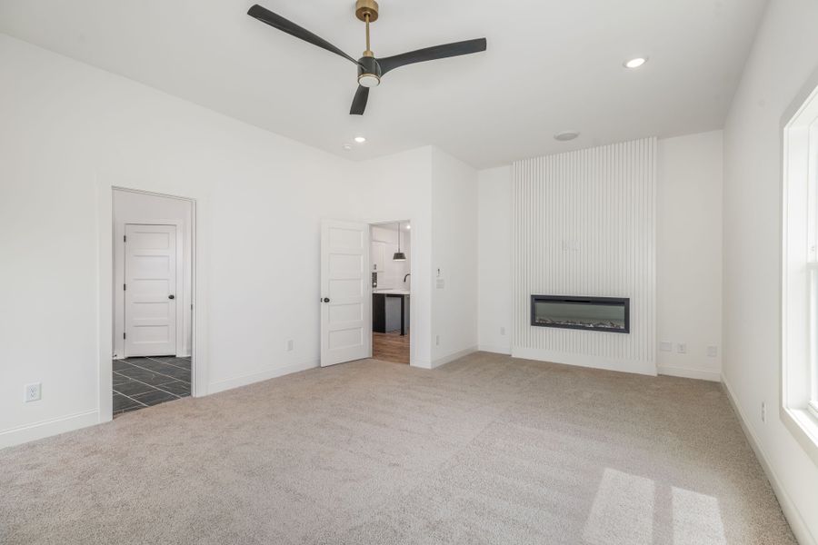 Spacious, unfurnished interior of a new home in The Reserve at Reidsboro, Williamson (Image 40).