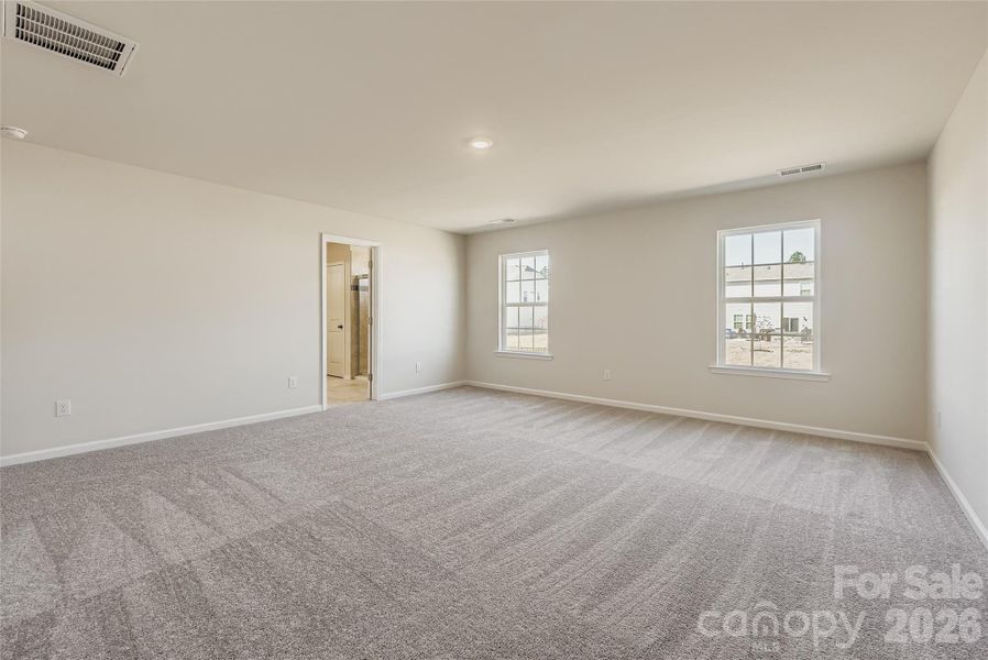 Spacious, unfurnished interior of a new home in Shannon Woods, Maiden (Image 7).