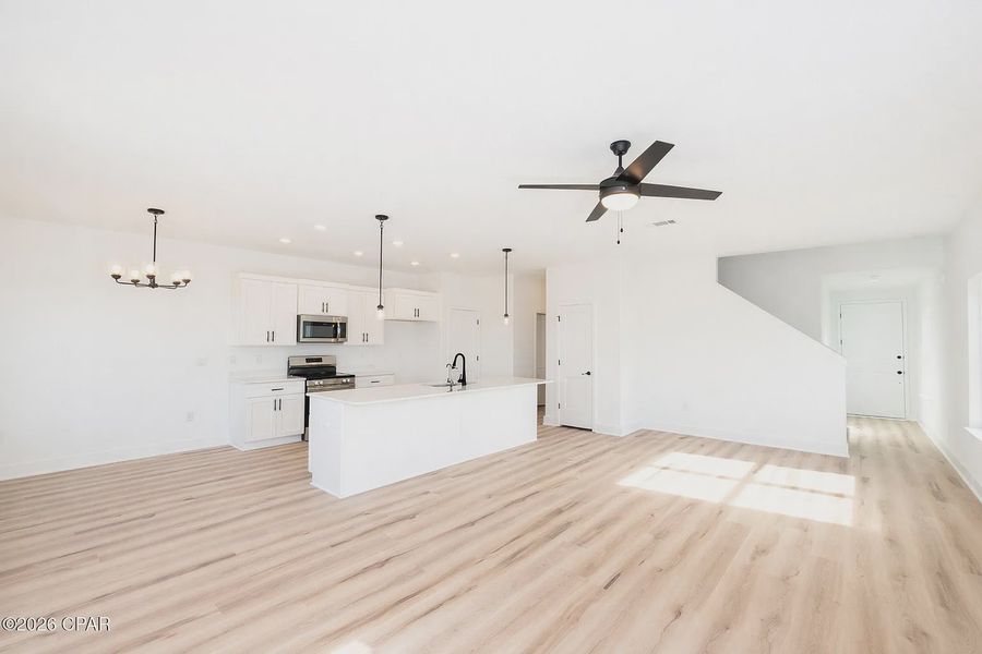 Spacious, unfurnished interior of a new home in Parkbrook, Panama City (Image 7).