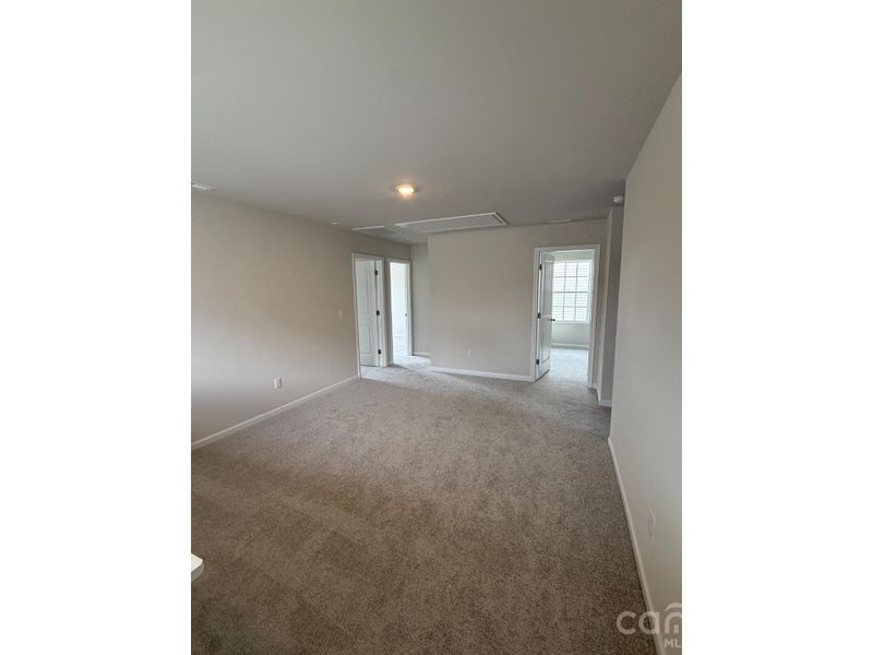 Spacious, unfurnished interior of a new home in Cleveland Hill, Shelby (Image 17).