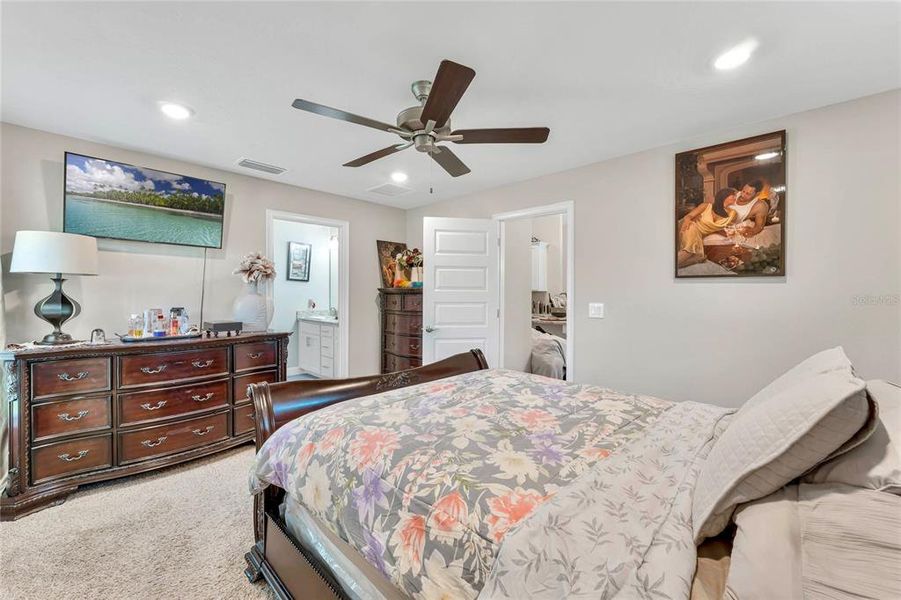 Furnished interior view inside a new home in Poinciana Enclave, Kissimmee (Image 13).