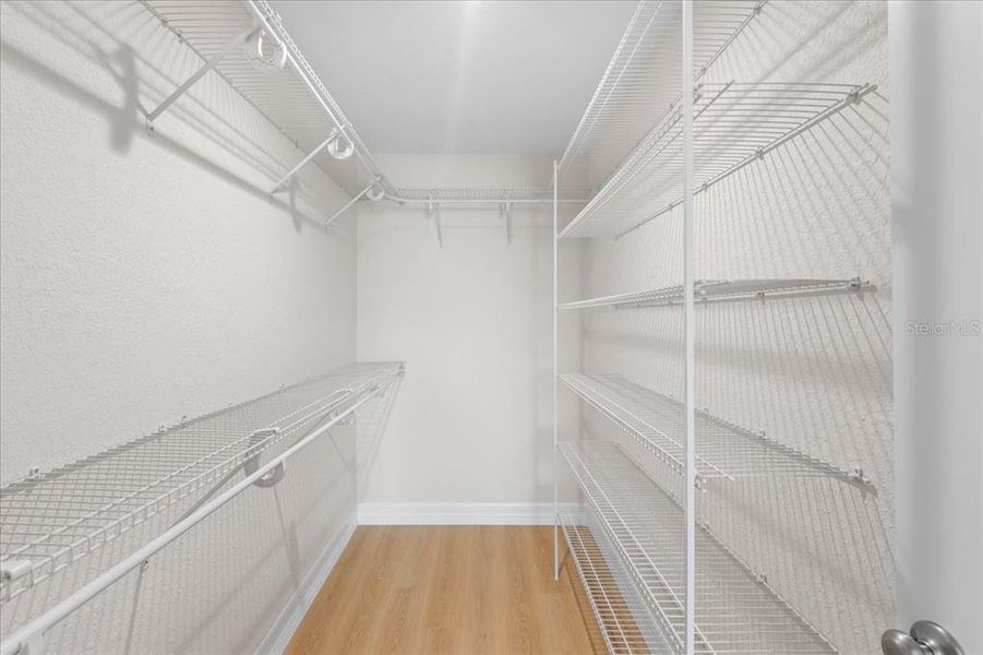 Spacious, unfurnished interior of a new home in , Citrus Springs (Image 22).