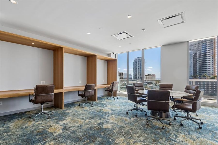 Community amenities in , St. Petersburg (Image 68).