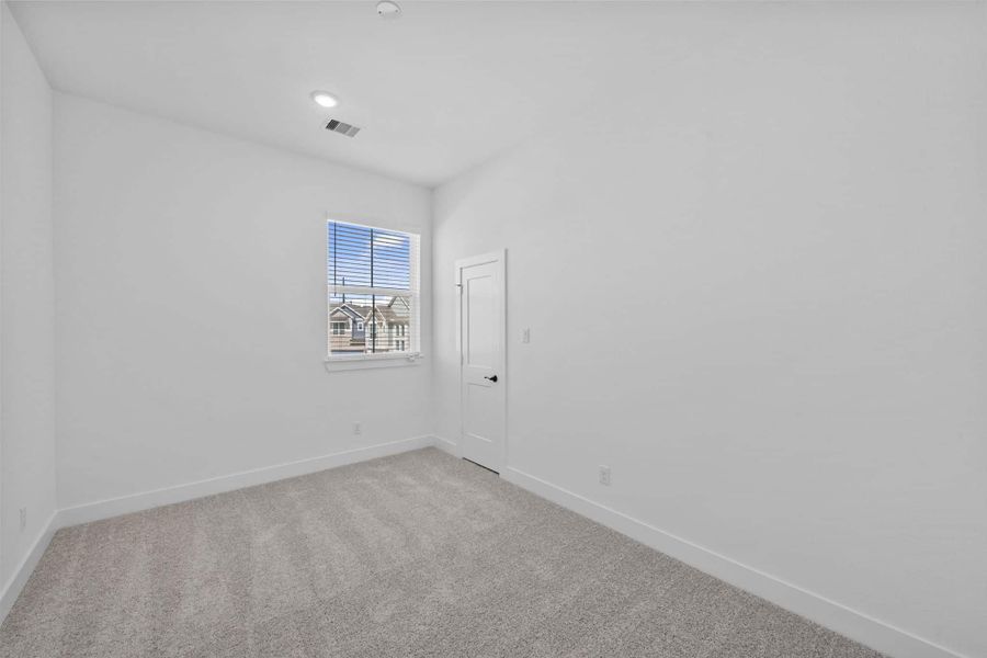 Spacious, unfurnished interior of a new home in Meridiana, Manvel (Image 26).