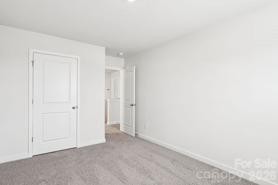 Spacious, unfurnished interior of a new home in Woodhaven at Chester, Chester (Image 26).