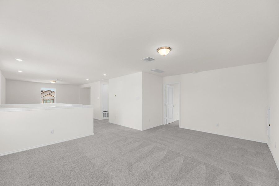 Spacious, unfurnished interior of a new home in Sonterra - Cool Water, Jarrell (Image 17).