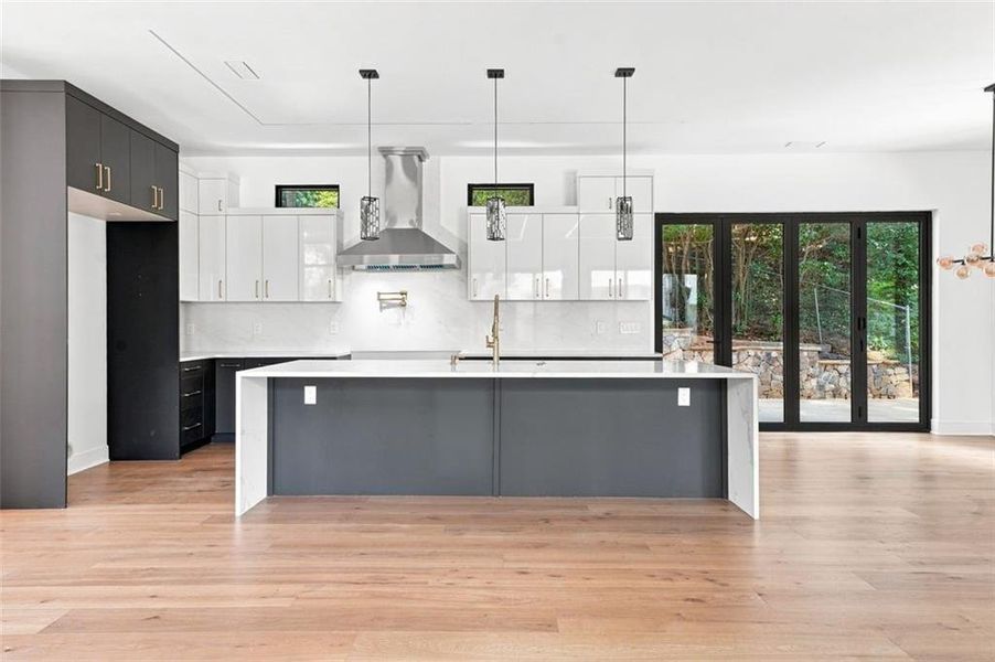 Furnished interior view inside a new home in , Atlanta (Image 17).