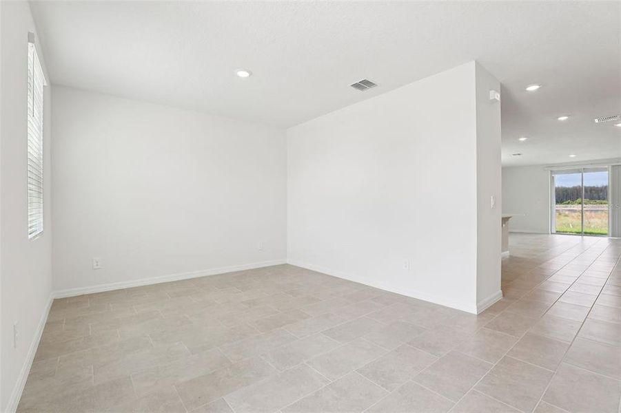 Spacious, unfurnished interior of a new home in The Meadow at Crossprairie, St. Cloud (Image 21).