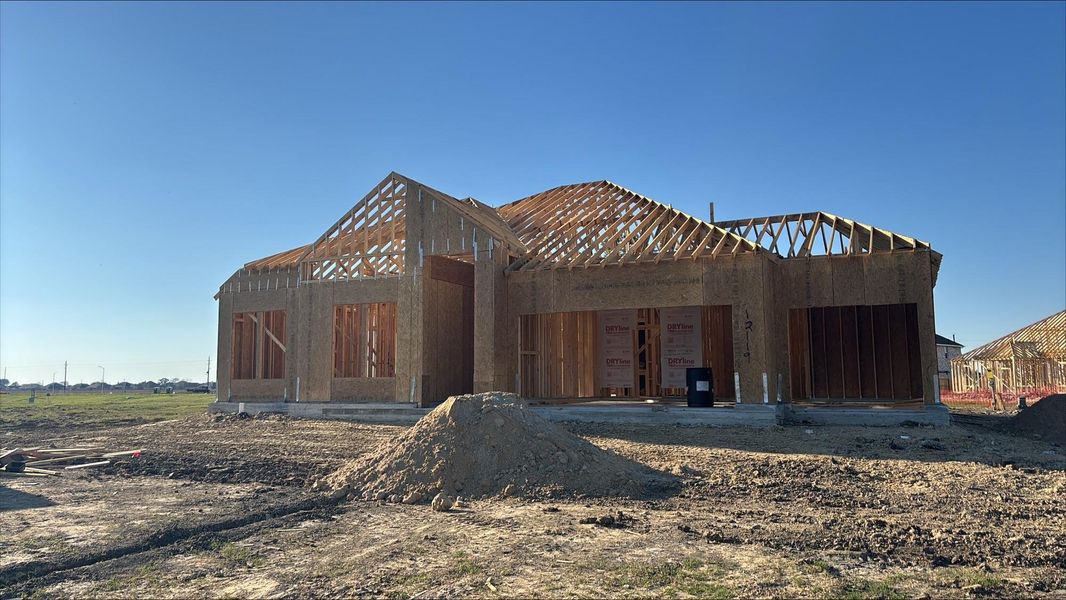 In-progress construction of a new home in Grand Oaks, Mont Belvieu, TX (Image 28).