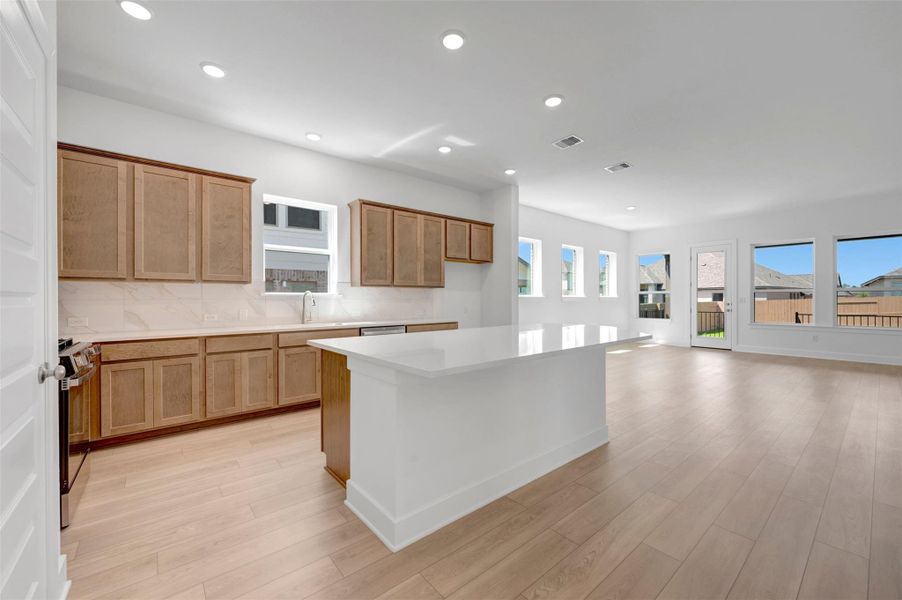 Kitchen - Dining Area