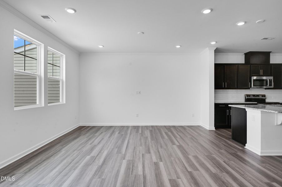 SUN_MyrtleMeadows_Pic_CarsonII-14