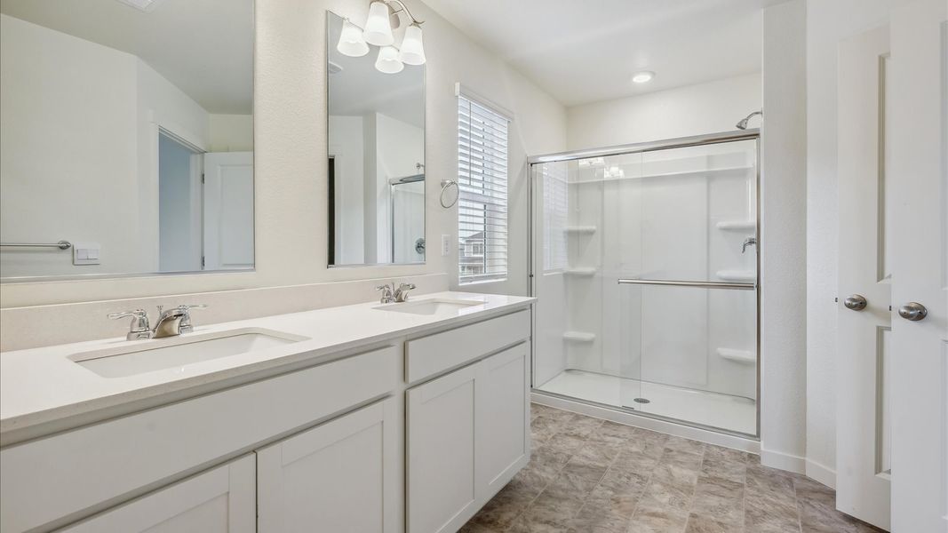 Furnished interior view inside a new home in Settlers Crossing, Commerce City (Image 9).