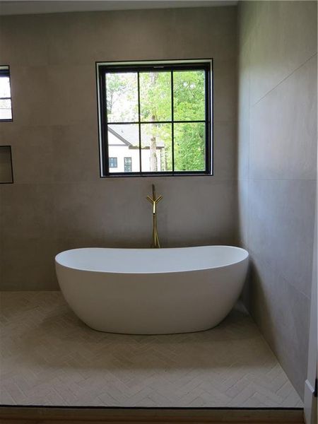 Close-up of interior finishes inside a home in , Acworth (Image 39).