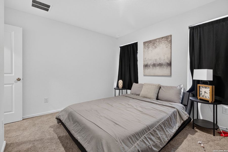 Furnished interior view inside a new home in Silos: Cottage, San Antonio (Image 20).