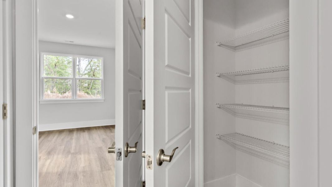 Image 39 of a home in Rolling Hills.