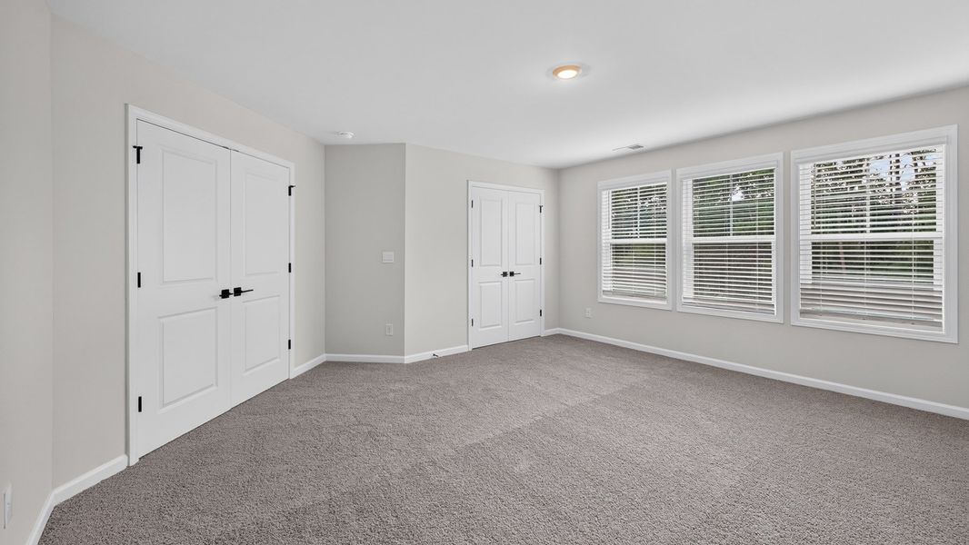 Spacious, unfurnished interior of a new home in Sylvan Creek, Denver (Image 22). Spacious, unfurnished interior of a new home in Sylvan Creek, Denver (Image 22).