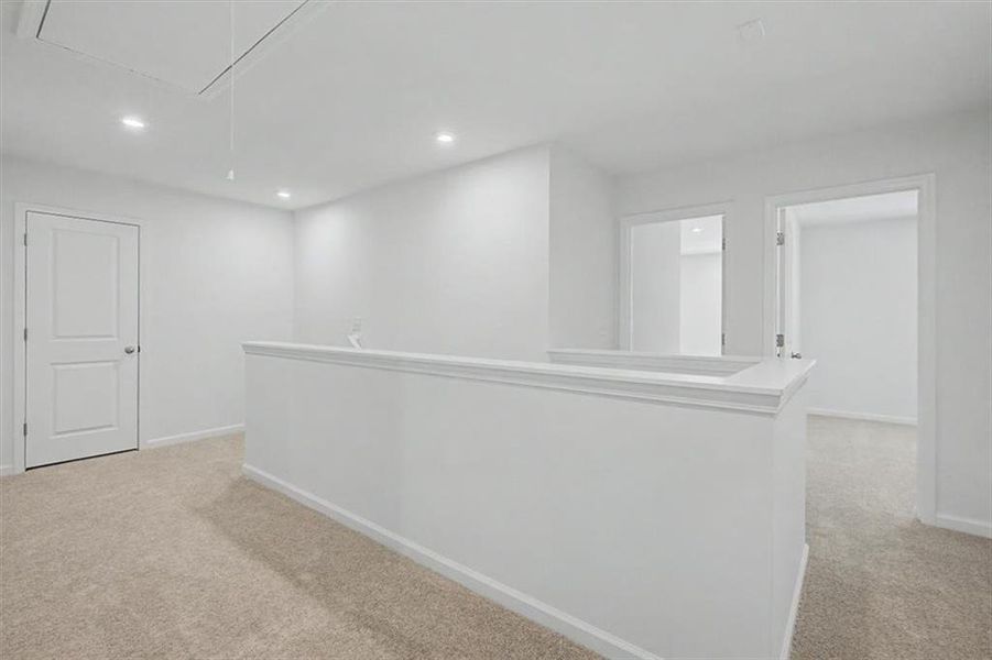 Spacious, unfurnished interior of a new home in Sawmill Creek, Mableton (Image 41).