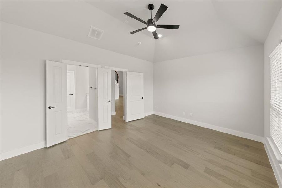 Spacious, unfurnished interior of a new home in Grayhawk Addition, Forney (Image 35). Spacious, unfurnished interior of a new home in Grayhawk Addition, Forney (Image 35).