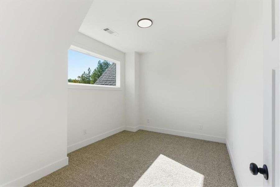 Spacious, unfurnished interior of a new home in , Cartersville (Image 39).