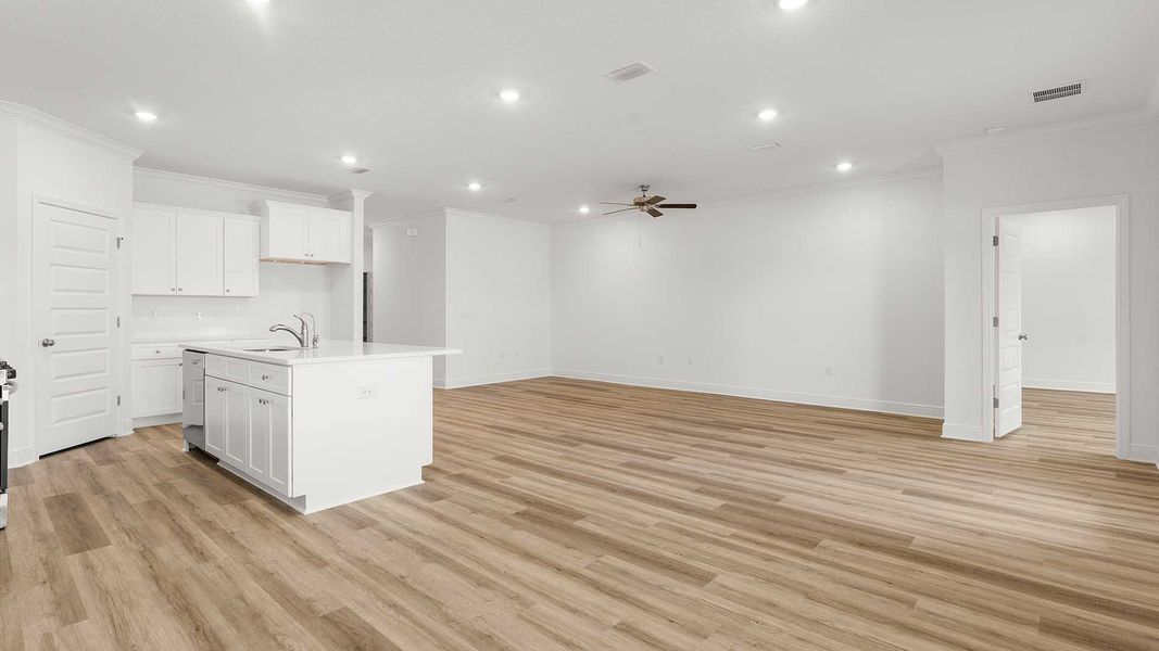 Spacious, unfurnished interior of a new home in Holley Grove at Peach Creek, Santa Rosa Beach (Image 12).