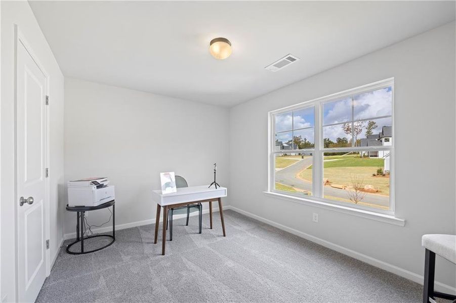 Furnished interior view inside a new home in , Crawford (Image 27).