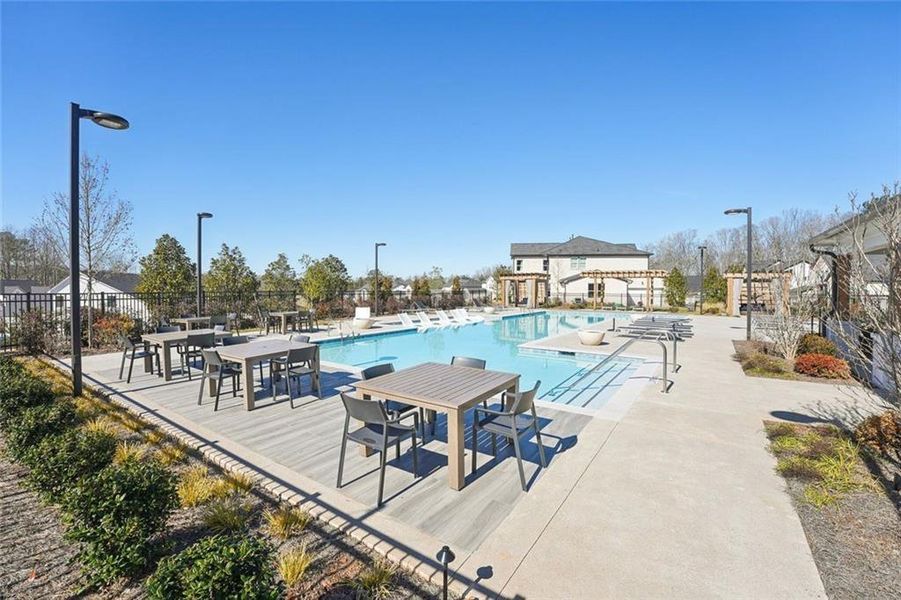 Community amenities in Sterling Pointe, Cumming (Image 87).