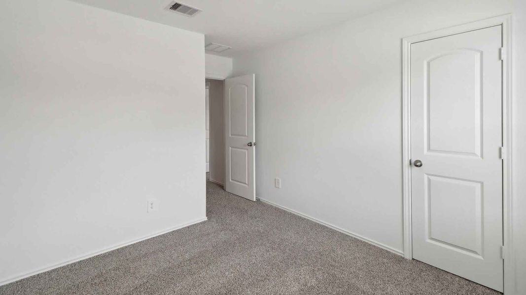 Spacious, unfurnished interior of a new home in Grand Pines, Magnolia (Image 25).