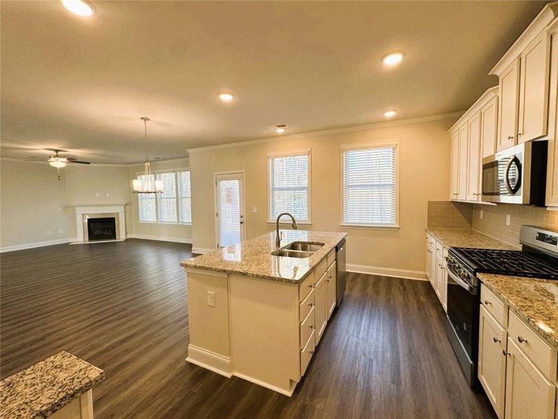 Furnished interior view inside a new home in Paces Estates, Lithia Springs (Image 7).