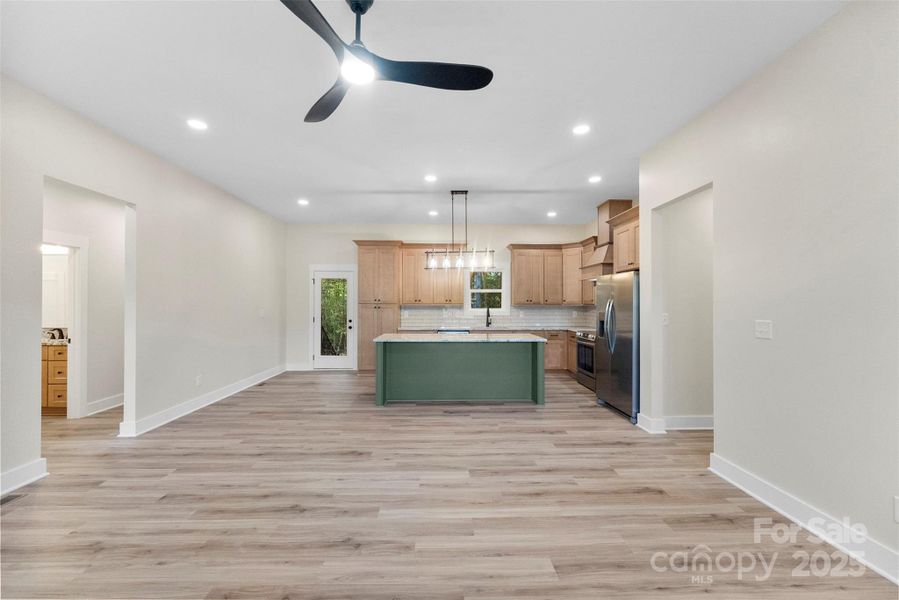 Spacious, unfurnished interior of a new home in , Lincolnton (Image 41).