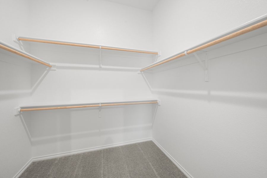 Spacious, unfurnished interior of a new home in Summer Crest, Fort Worth (Image 23).