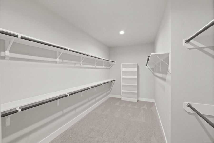 Spacious, unfurnished interior of a new home in Briarwood Crossing, Rosenberg (Image 23).
