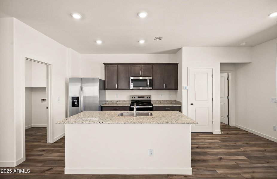 Southwest_Cottonwood_E_L_005 Southwest_Cottonwood_E_L_005