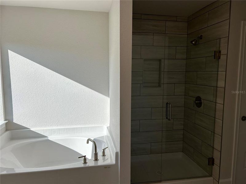 Master Bathroom Master Bathroom